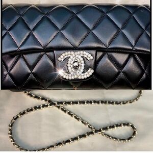 Pearl Flap Clutch Bag